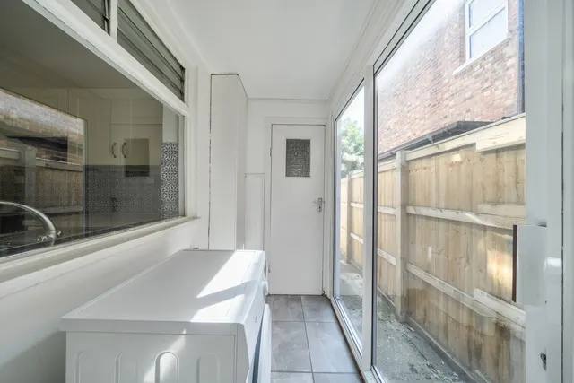 Four Bedroom Semi-Detached Family Home with Excellent Potential, HA1, photo 3