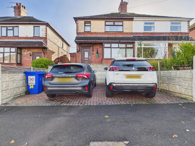 Wilson Road, Hanford, ST4, photo 1