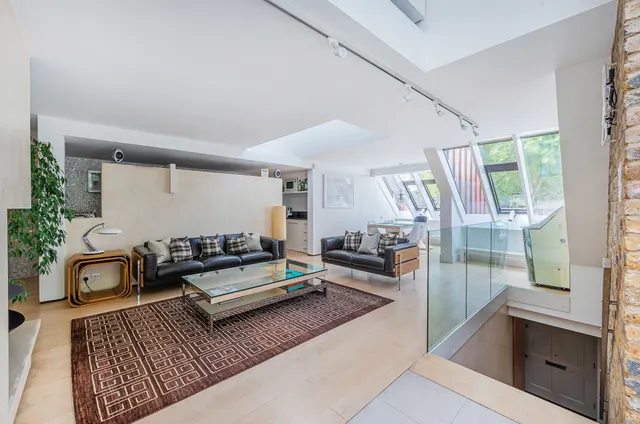 Photo 2 — Studio 2, 2 Branch Road, London