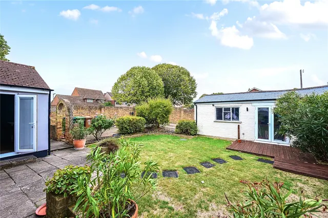 School Road, Ashford, TW15, photo 3