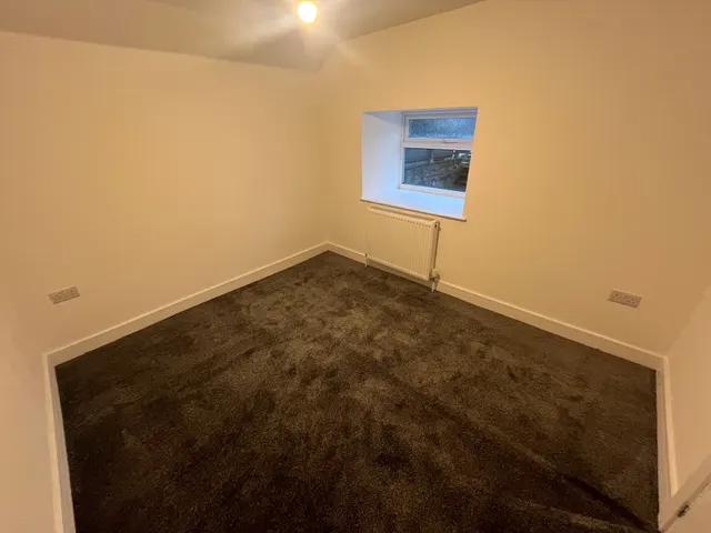 Commerical street, Ferndale, CF43, photo 3