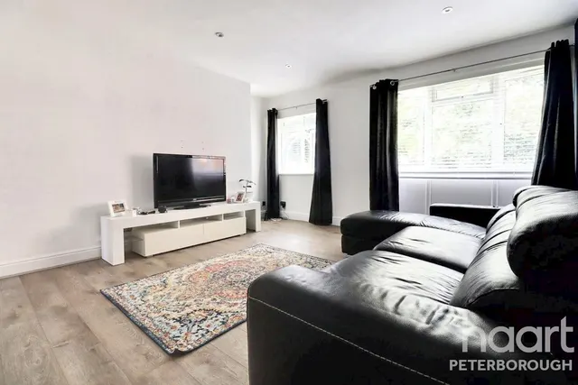 Flore Close, Westwood, PE3, photo 3
