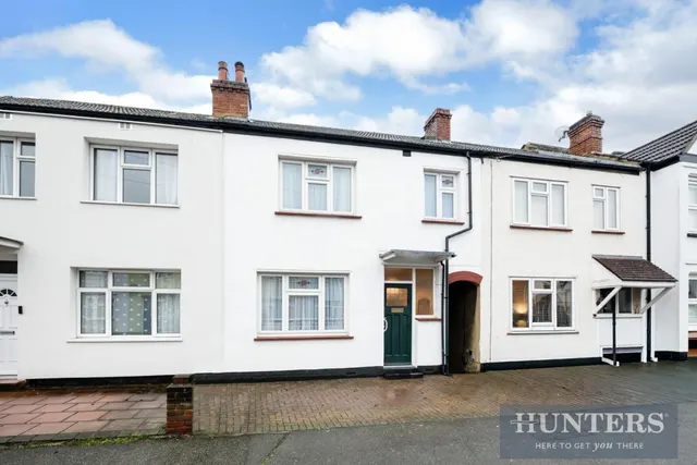 Washington Road, Worcester Park, photo 1