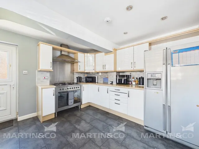 Askern, Doncaster, DN6, photo 1