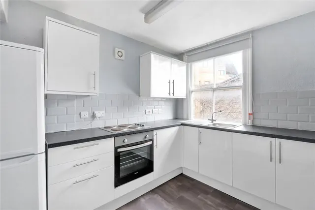Lewisham Way, London, SE14, photo 2