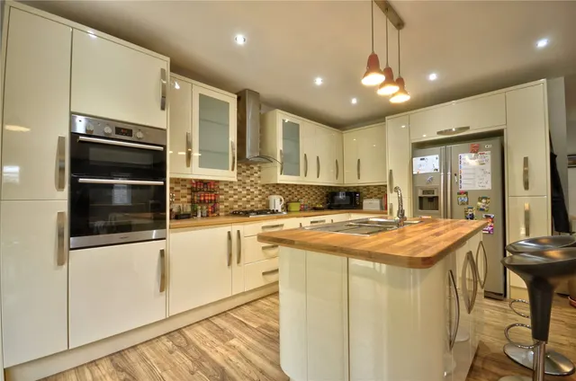Wheeler Lane, Witley, GU8, photo 3