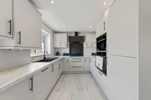 Photo 3 — Levens Close, Warrington, Warrington, WA5 0EU