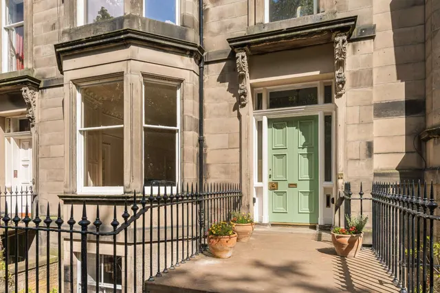 Photo 2 — Magdala Crescent, West End, Edinburgh, Midlothian, EH12 5BD