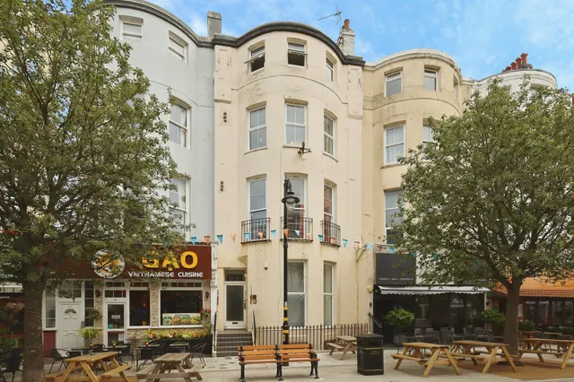 Terminus Road, Eastbourne, photo 1