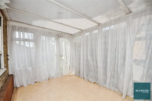 Cyprus Road, Finchley, N3, photo 2