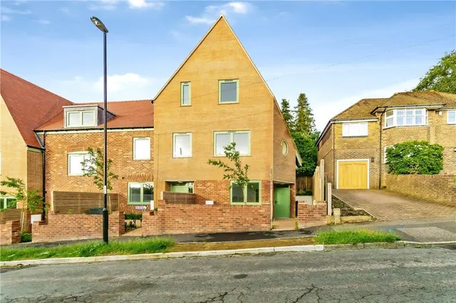 North Down, South Croydon, CR2, photo 1