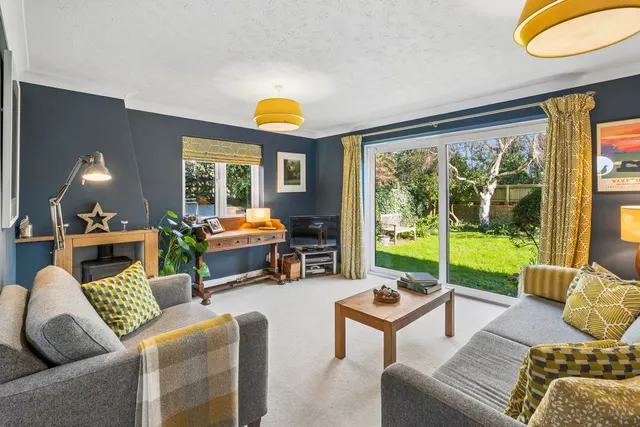 Menmarsh Road, Worminghall, HP18, photo 2