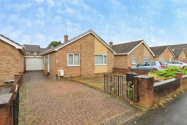 Audley Drive, Kidderminster, DY11, photo 1