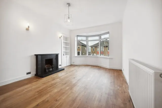 Hillview Drive, Clarkston, G76, photo 3