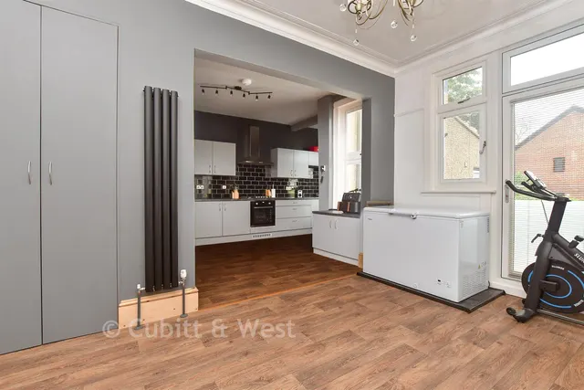 Clarendon Road, Wallington, SM6, photo 3