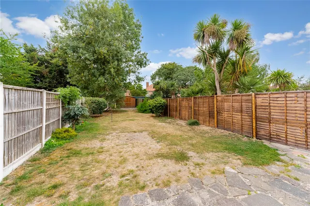 Photo 2 — Bishops Grove, Hampton, TW12 1AJ