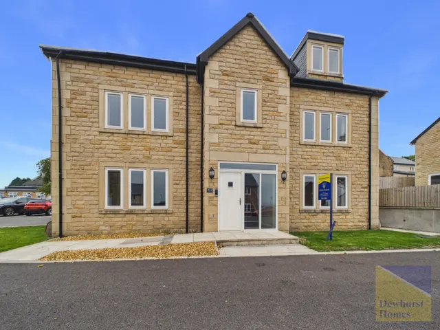 Hall Barn Drive, Longridge, PR3, photo 1