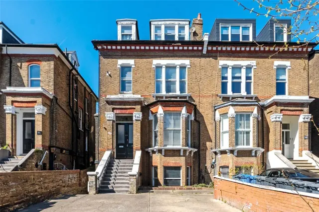Photo 2 — Cavendish Road, Brondesbury, London, NW6