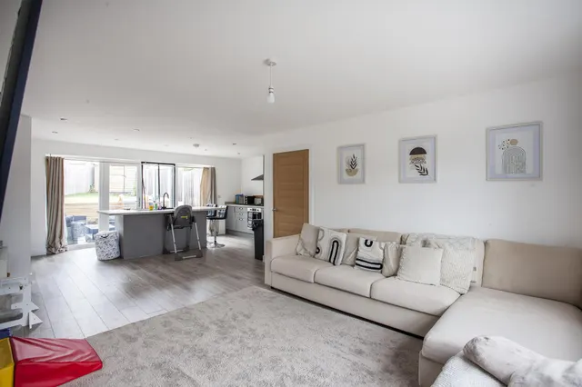 Browning Road, Rotherham, S65, photo 1