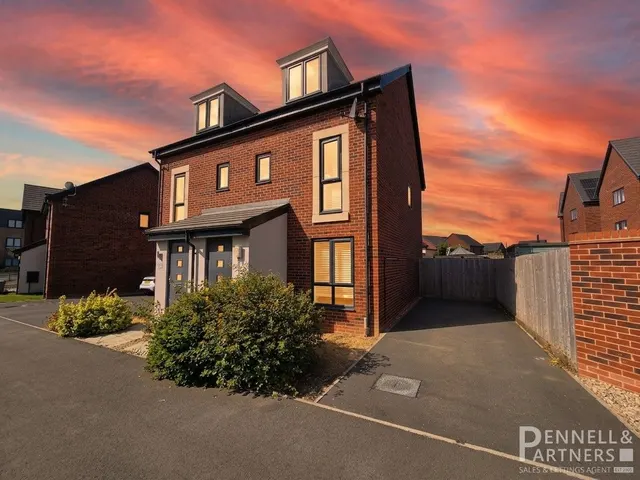 Hampton Gardens, Peterborough, photo 1