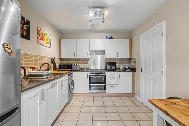 Caldwell Close, Shaftesbury, photo 2