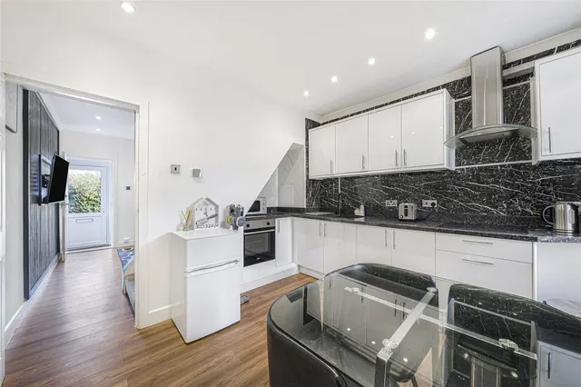 Stanhope Road, Swanscombe, DA10, photo 3