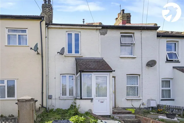 Stanhope Road, Swanscombe, DA10, photo 1