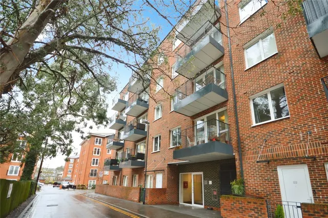 Flat Under Offer with 1 bedroom in Bishop's Stortford, CM23, photo 1