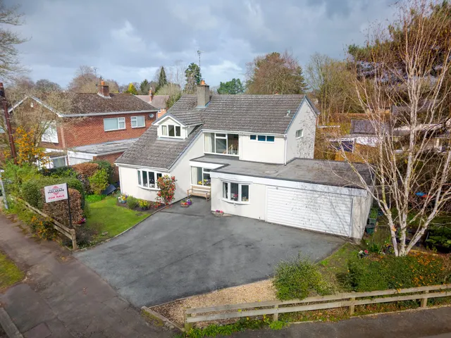 Hadrian Way, Northwich, photo 1