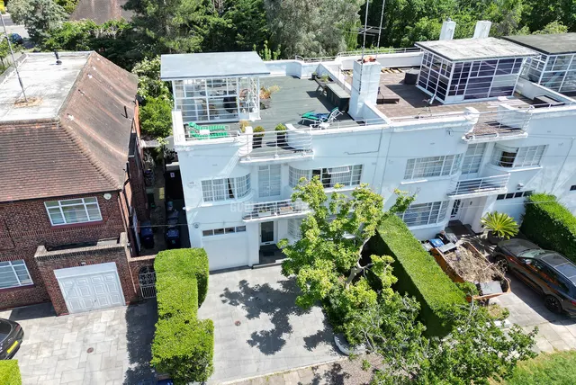Lytton Close, Hampstead Garden Suburb, N2, photo 3
