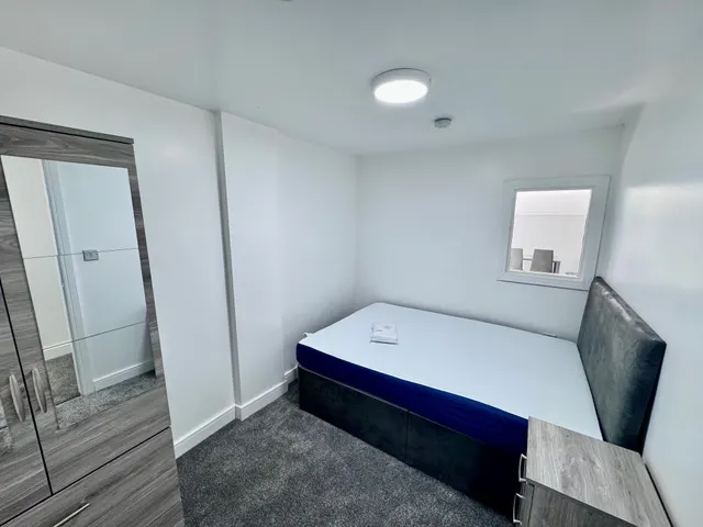 Castle Edge, City Centre, NG7, photo 3