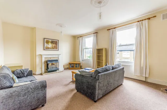 23b Cardozo Road, London, photo 1