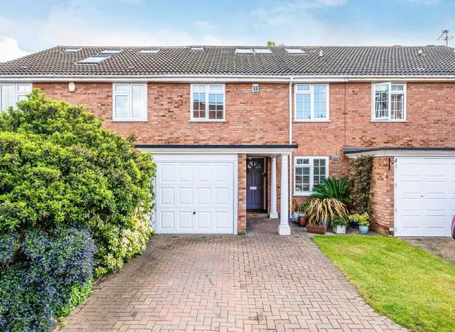 Abbottsmede Close, Strawberry Hill, TW1, photo 1