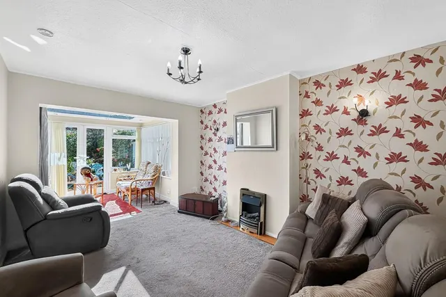 Shaftesbury Avenue, Timperley, WA15, photo 3