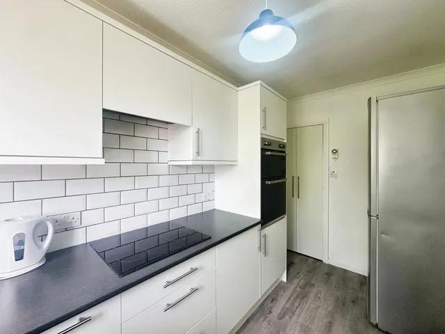 Bolton Road, Pendlebury, M27, photo 1
