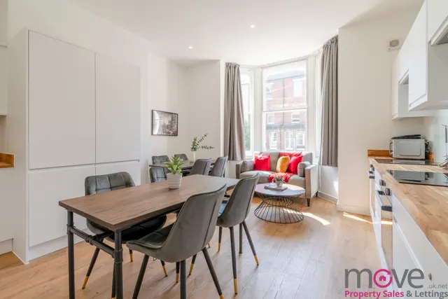 Photo 3 — Room 5, 10, Belgrave Road, Gloucester, GL1 1QZ