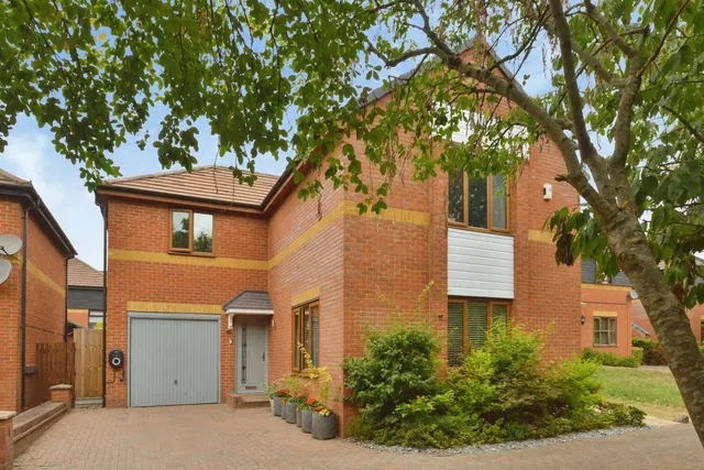 Winstanley Lane, Shenley Lodge, MILTON KEYNES, photo 1