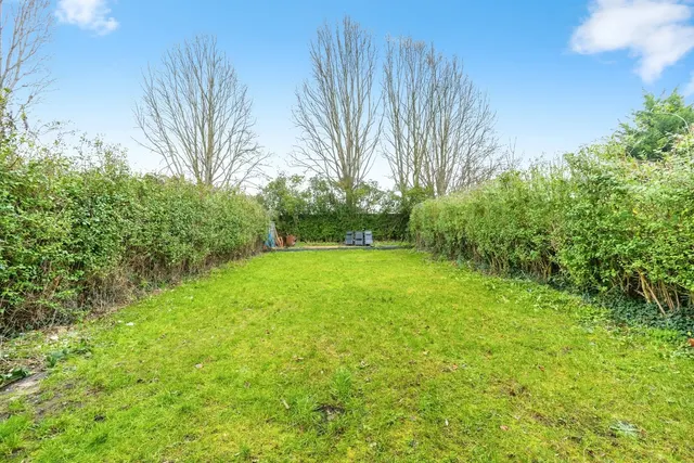 Photo 2 — Barkers Lane, Bedford, Bedfordshire, MK41