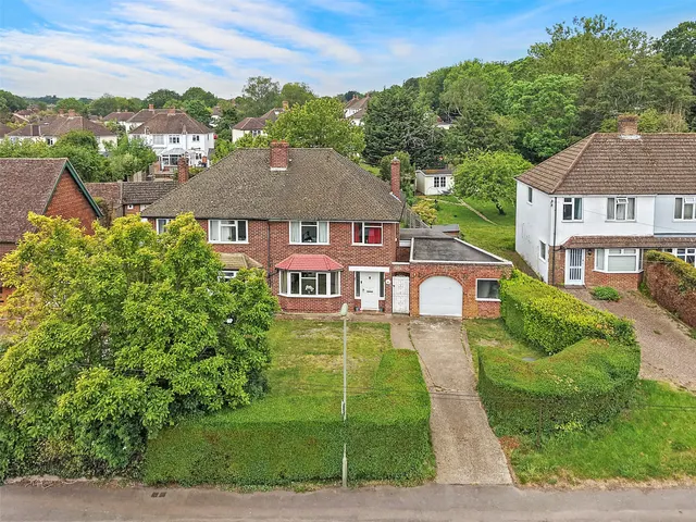 Cobham Road, Fetcham, KT22, photo 2
