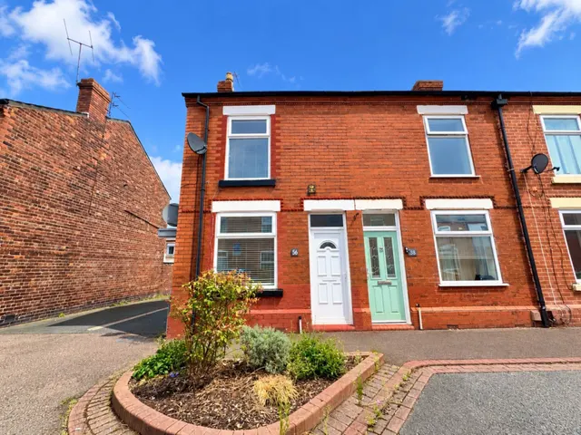 Oldham Street, Latchford, photo 1