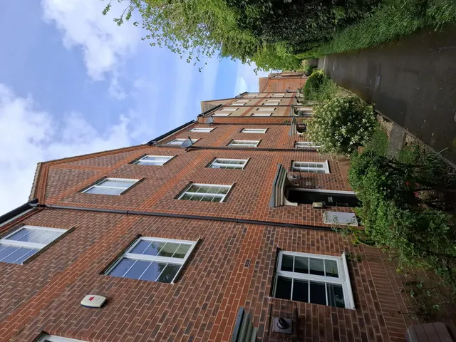 Newport Pagnell Road, Northampton, NN4, photo 1