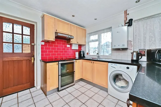 Photo 3 — Orchard Close, Ash Vale, Guildford, Surrey, GU12 5HU