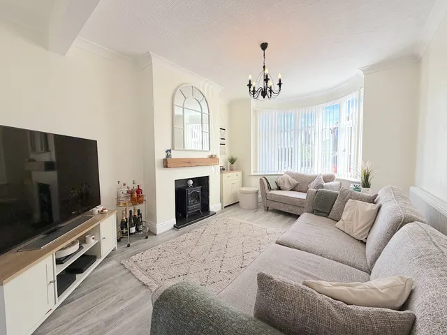 Photo 3 — Lincoln Avenue, Willenhall, Wolverhampton, WV13