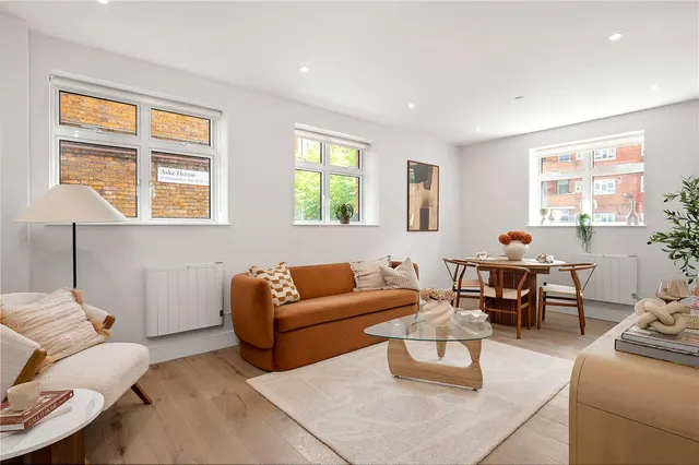 Photo 2 — Fanshaw Street, London, N1 6HX