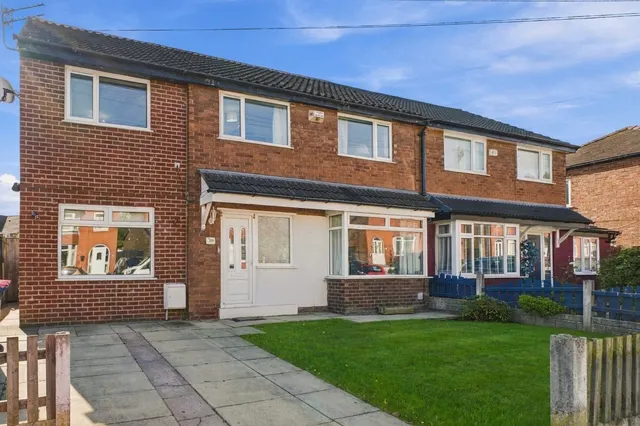 Boscombe Avenue, Eccles, M30, photo 1