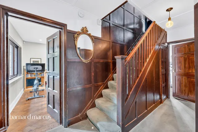 Fir Tree Road, Banstead, SM7, photo 2