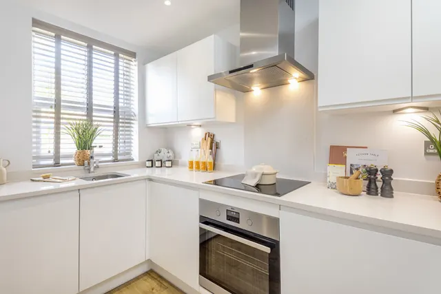 Rempstone Road, LE12, photo 3