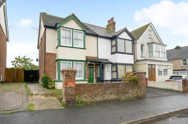 East Street, Selsey, PO20, photo 1