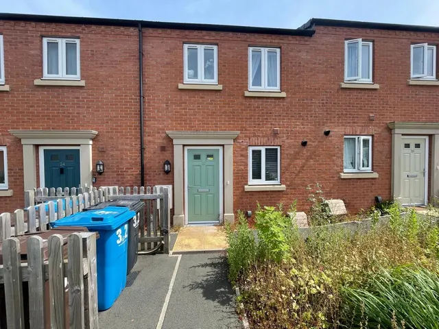Erasmus Drive, Nightingale Quarter, DE1, photo 1