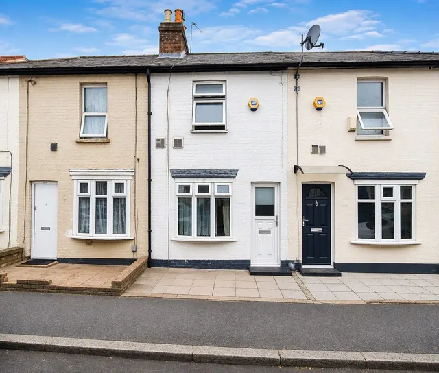 Martindale Road, Hounslow, TW4, photo 1